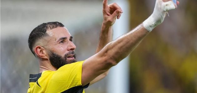 كامل الأوصاف.. بنزيما "فارس" أعاد نفسه والاتحاد إلى القمة